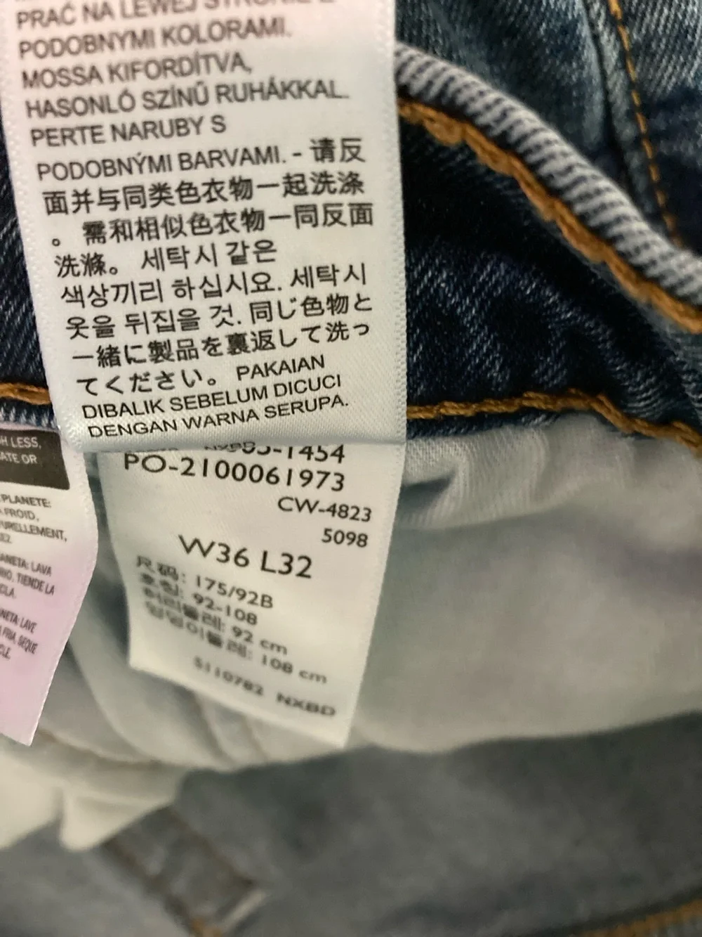 Levi's Straight Leg Men's Jeans in Denim Blue